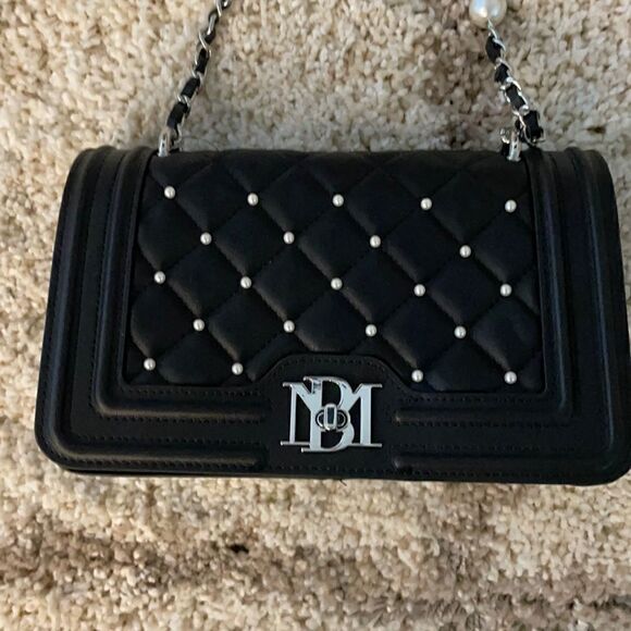 Badgley Mischka Pearl Crossbody Bag - Picture 3 of 9